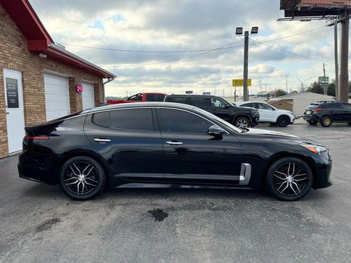 2018 Kia Stinger Sedan 4D