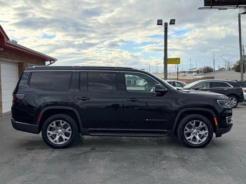 2022 Jeep Wagoneer Series II 4x4