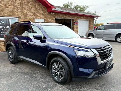 2022 Nissan Pathfinder SV 4WD