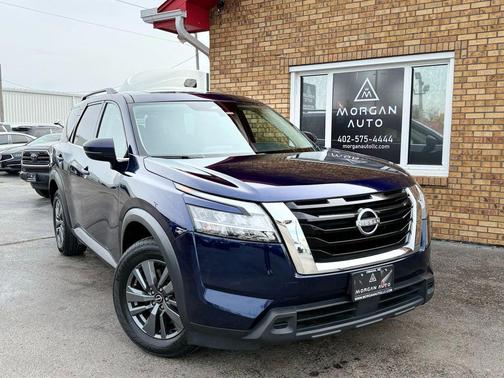 2022 Nissan Pathfinder SV 4WD