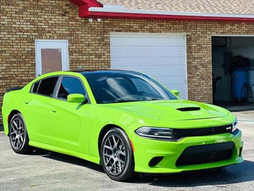 2017 Dodge Charger R/T