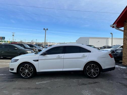 2015 Ford Taurus SHO