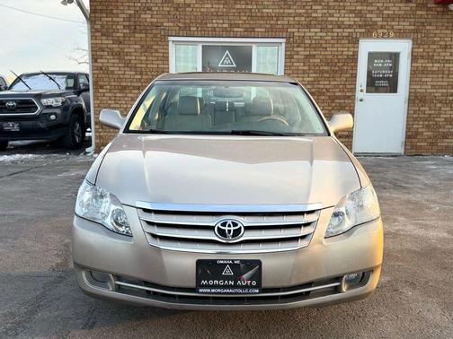 2005 Toyota Avalon Limited