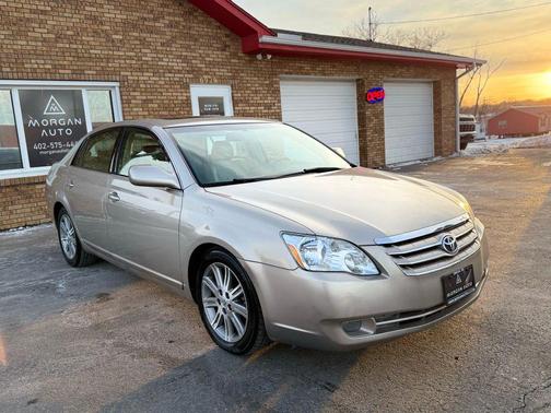 2005 Toyota Avalon Limited