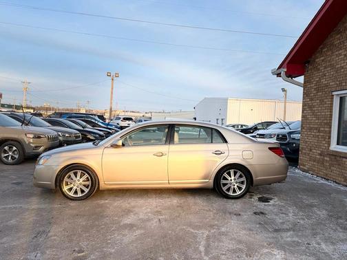 2005 Toyota Avalon Limited