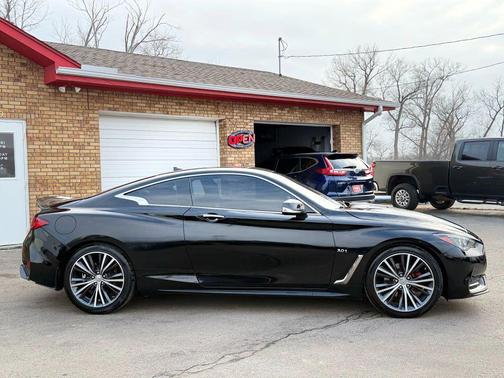 2018 INFINITI Q60 3.0T LUXE