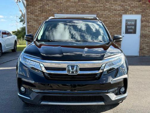2019 Honda Pilot Touring 8-Passenger