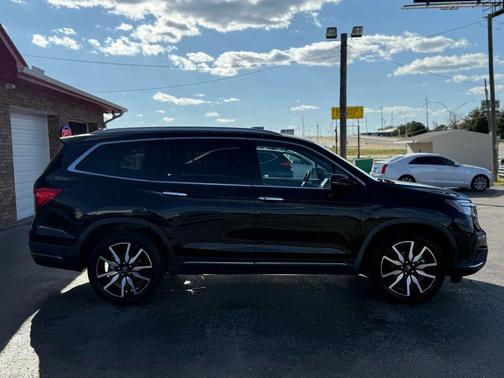2019 Honda Pilot Touring 8-Passenger