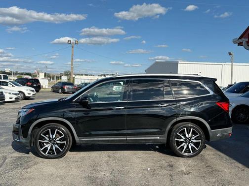 2019 Honda Pilot Touring 8-Passenger