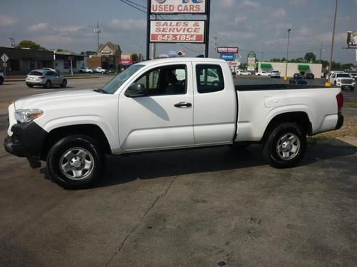 2017 Toyota Tacoma SR5
