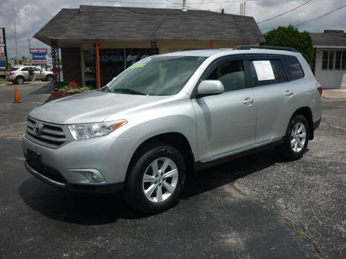 2013 Toyota Highlander SE