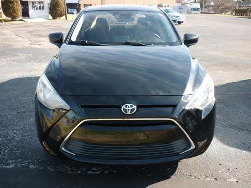 2017 Toyota Yaris iA Base