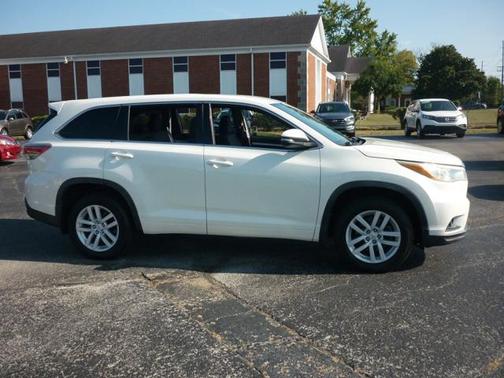 2015 Toyota Highlander LE