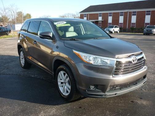 2016 Toyota Highlander LE