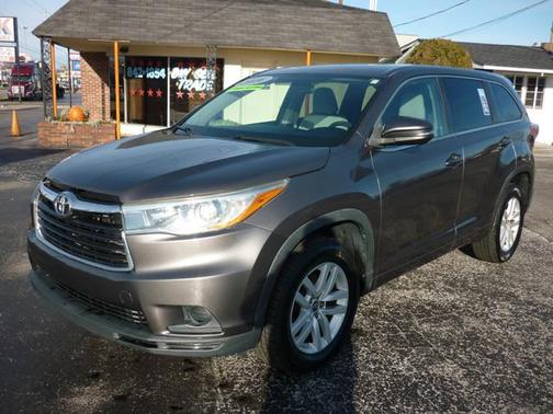 2016 Toyota Highlander LE