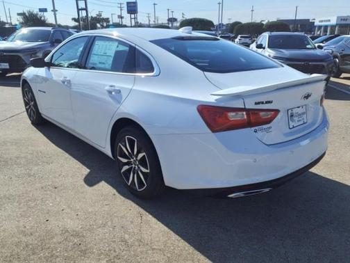 2025 Chevrolet Malibu FWD RS