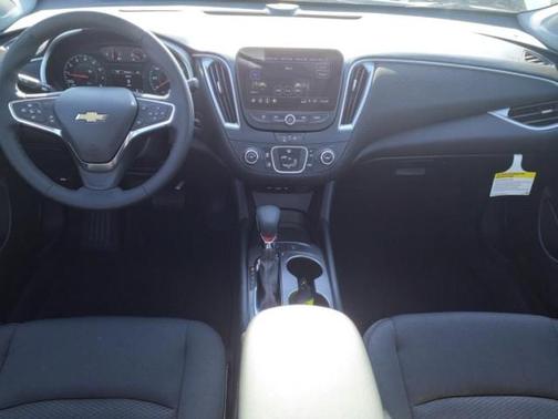 2025 Chevrolet Malibu FWD RS