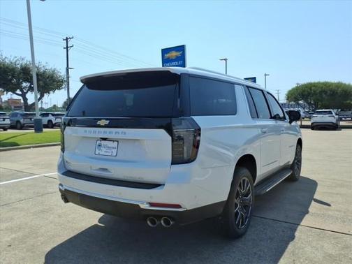 2025 Chevrolet Suburban Premier