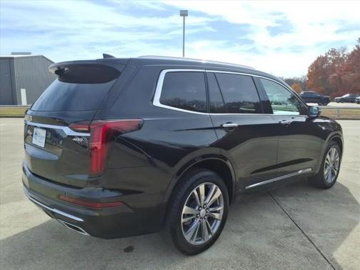 2025 Cadillac XT6 Premium Luxury FWD