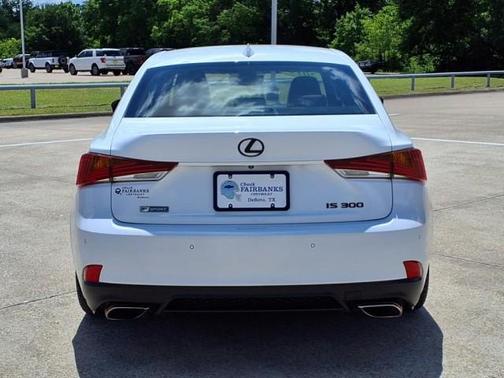 2019 Lexus IS 300 Base