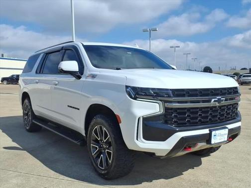 2022 Chevrolet Suburban 4WD Z71