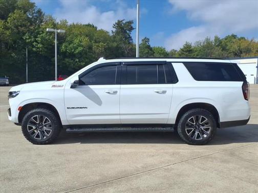 2022 Chevrolet Suburban 4WD Z71
