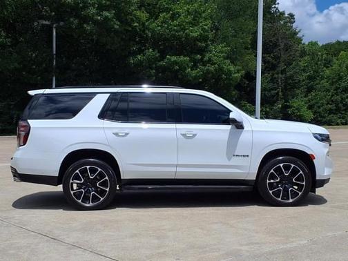 2023 Chevrolet Tahoe 4WD RST