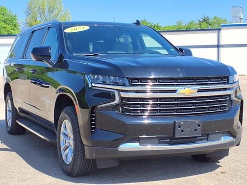 2023 Chevrolet Suburban LT