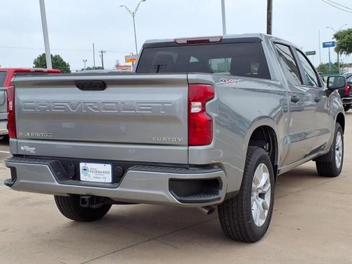2025 Chevrolet Silverado 1500 Custom
