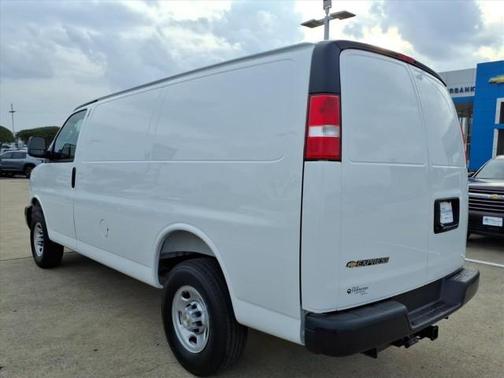 2025 Chevrolet Express 3500 RWD 3500 Regular Wheelbase WT