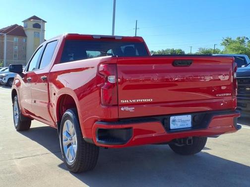 2025 Chevrolet Silverado 1500 Custom