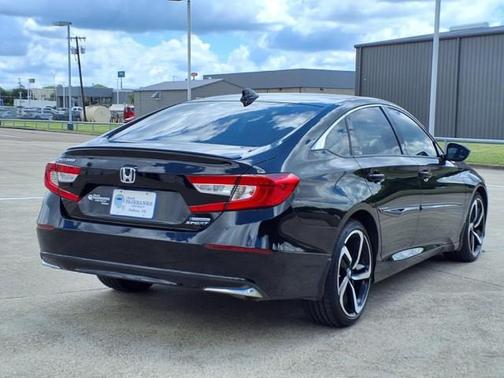 2022 Honda Accord Hybrid Base