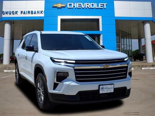 2025 Chevrolet Traverse LT