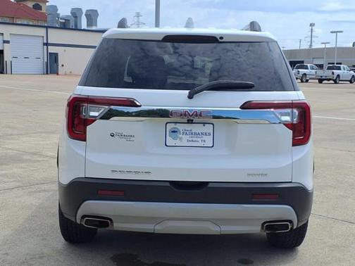 2023 GMC Acadia AWD SLT