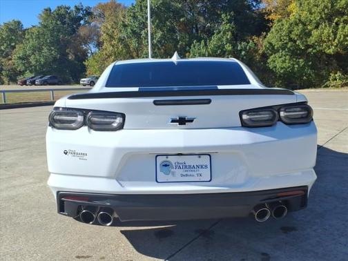 2022 Chevrolet Camaro RWD Coupe LT1