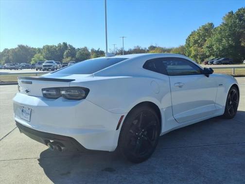 2022 Chevrolet Camaro RWD Coupe LT1