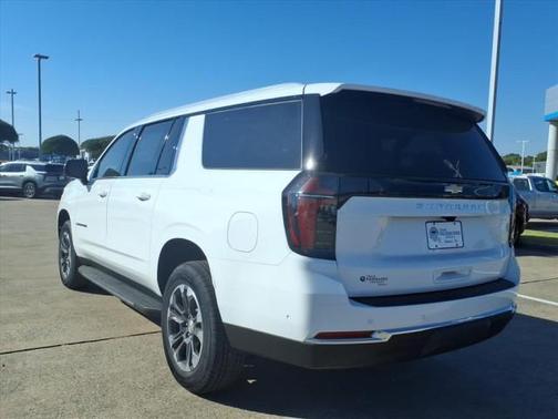 2026 Chevrolet Suburban LS
