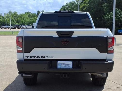 2024 Nissan Titan PRO-4X