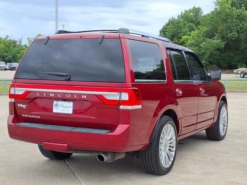 2016 Lincoln Navigator Select