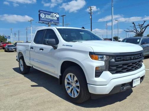 2025 Chevrolet Silverado 1500 Custom