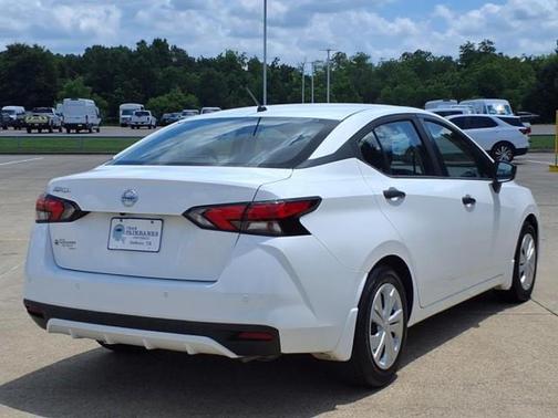 2021 Nissan Versa 1.6 S