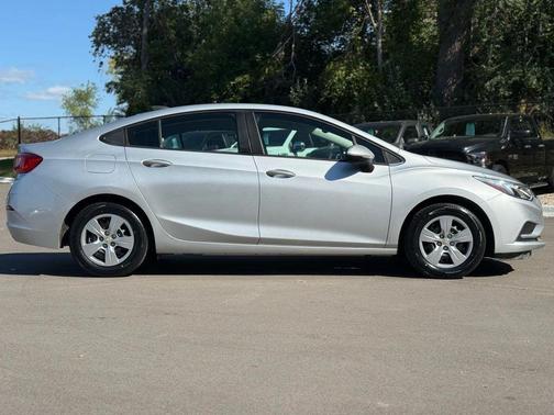 2018 Chevrolet Cruze LS