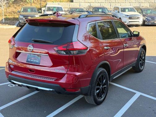 2017 Nissan Rogue SV