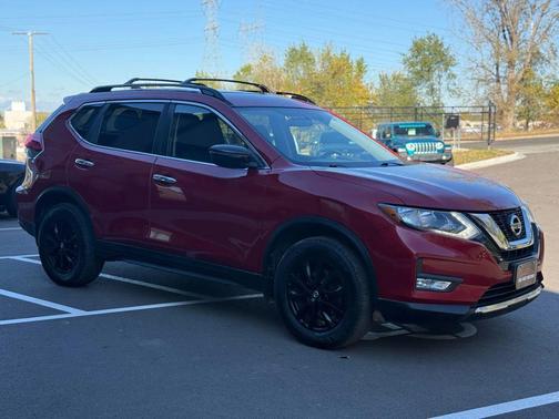 2017 Nissan Rogue SV