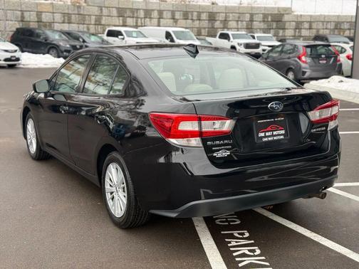 2017 Subaru Impreza 2.0i Premium