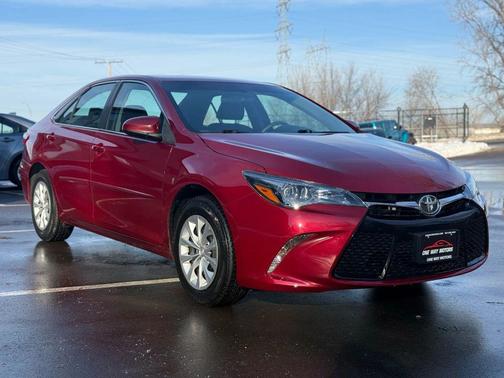 2016 Toyota Camry LE