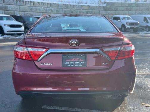 2016 Toyota Camry LE