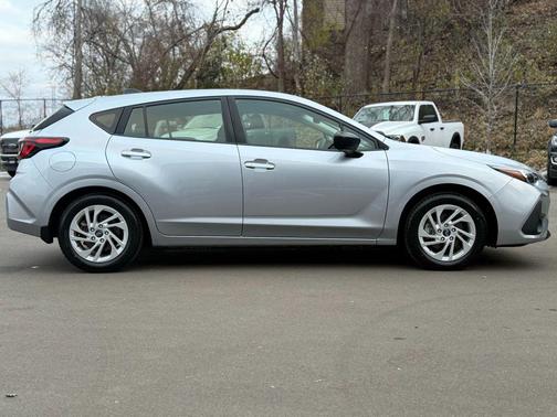 2024 Subaru Impreza Base