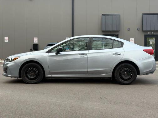 2019 Subaru Impreza 2.0i