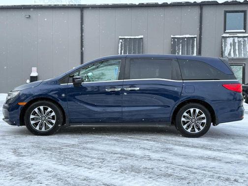 2022 Honda Odyssey EX-L Minivan 4D